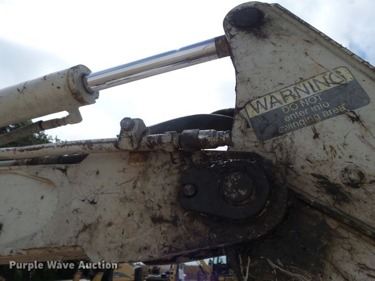 image for item DH3920 2006 Takeuchi TB135  mini excavator