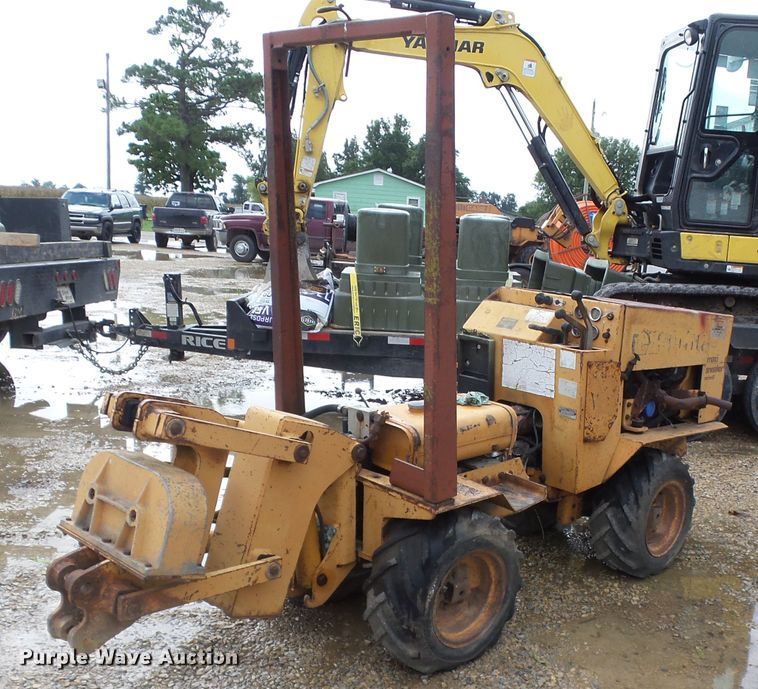 image for item DH3925 Case Maxi Sneaker Series B  cable plow