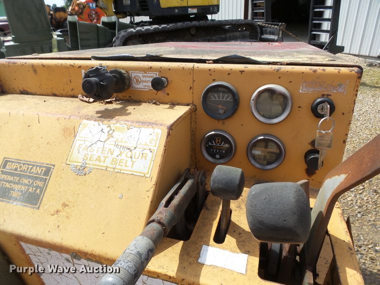 image for item DH3925 Case Maxi Sneaker Series B  cable plow