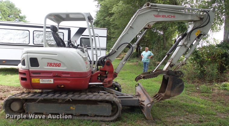 image for item DH3927 2015 Takeuchi TB260  mini excavator