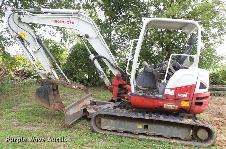 image for item DH3927 2015 Takeuchi TB260  mini excavator