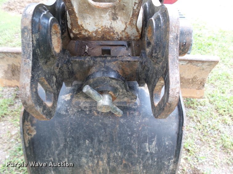 image for item DH3927 2015 Takeuchi TB260  mini excavator