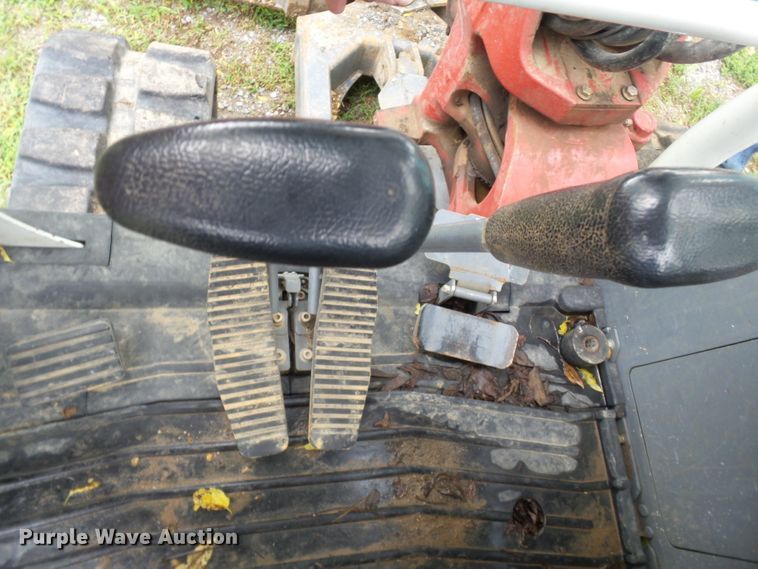 image for item DH3927 2015 Takeuchi TB260  mini excavator