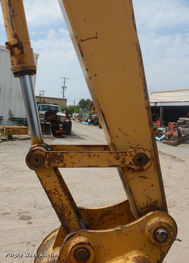 image for item DI0402 1990 Caterpillar E120B  excavator