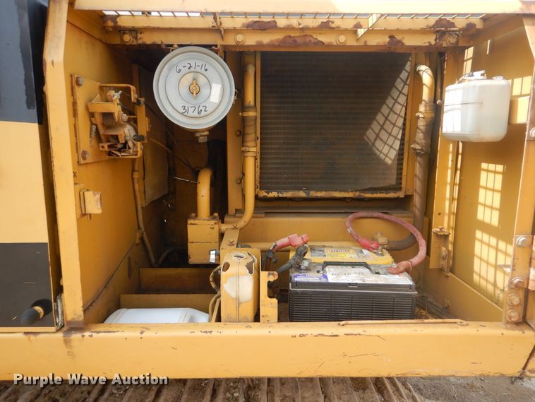 image for item DI0402 1990 Caterpillar E120B  excavator