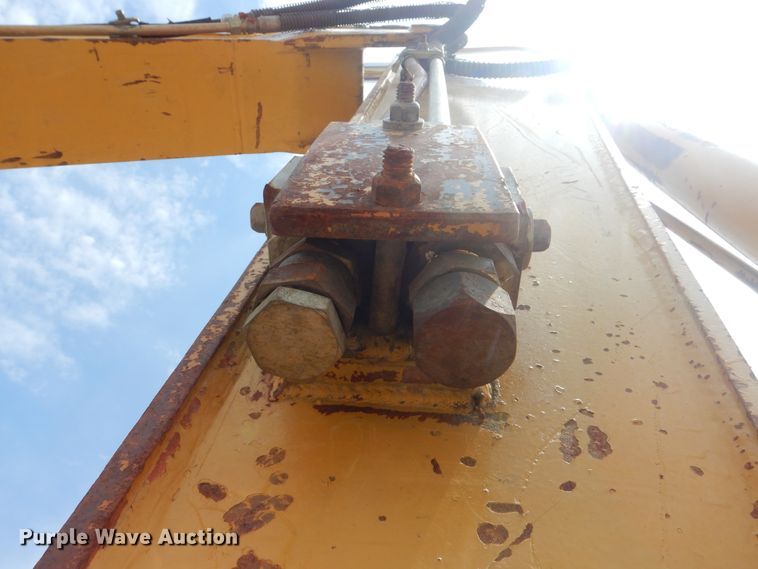 image for item DI0402 1990 Caterpillar E120B  excavator