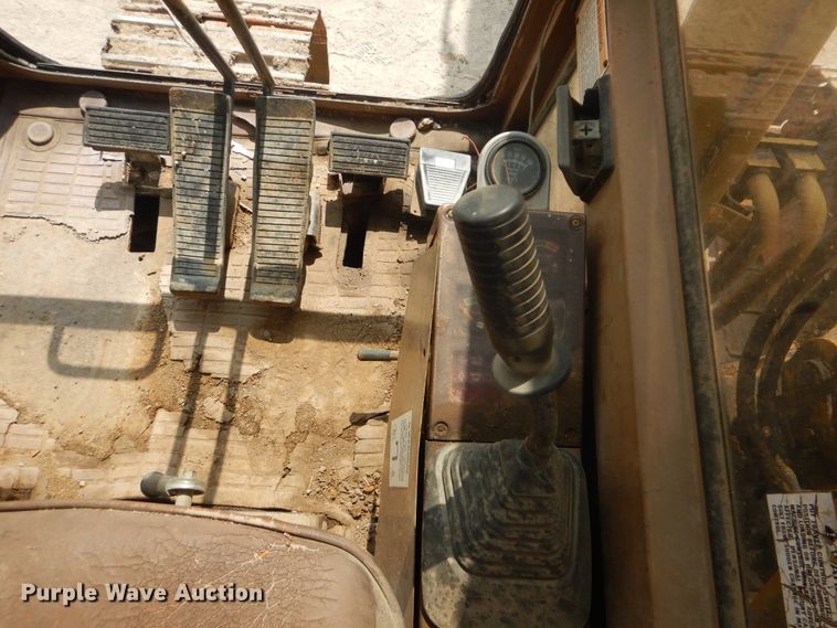 image for item DI0402 1990 Caterpillar E120B  excavator