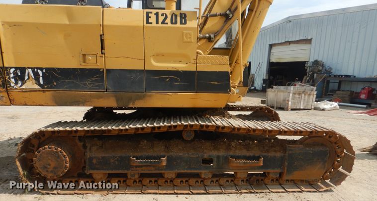 image for item DI0402 1990 Caterpillar E120B  excavator