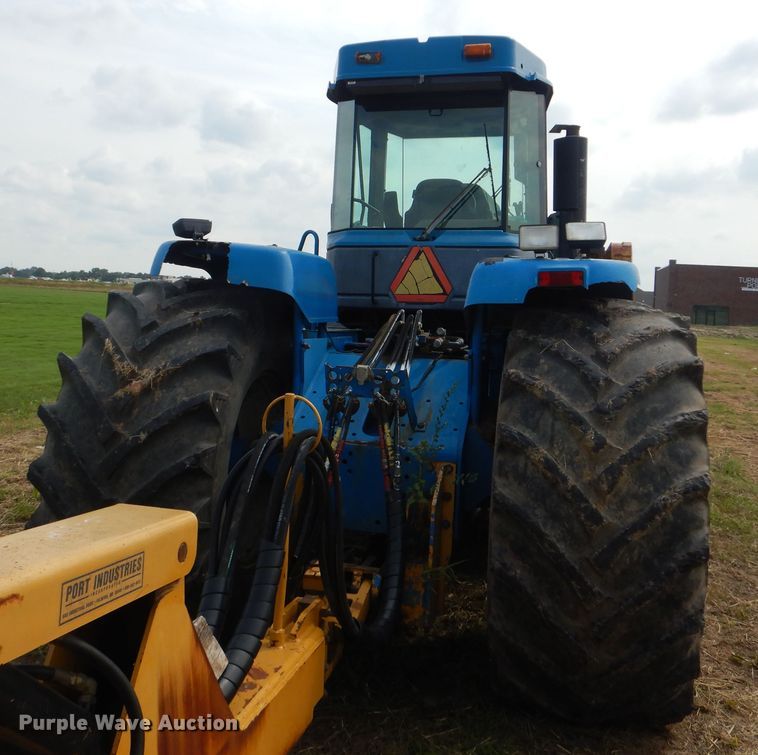 image for item DI0403 1997 New Holland 9482 Versatile  4WD tractor