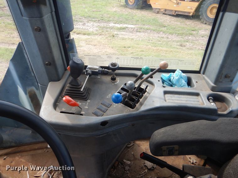 image for item DI0403 1997 New Holland 9482 Versatile  4WD tractor