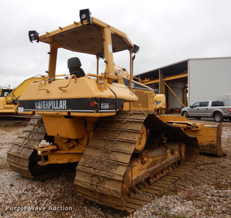 image for item DI0429 2004 Caterpillar D6N LGP  dozer