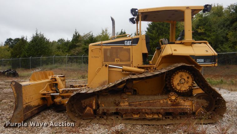 image for item DI0429 2004 Caterpillar D6N LGP  dozer