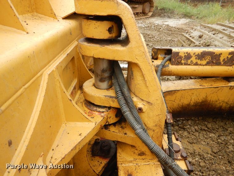 image for item DI0429 2004 Caterpillar D6N LGP  dozer