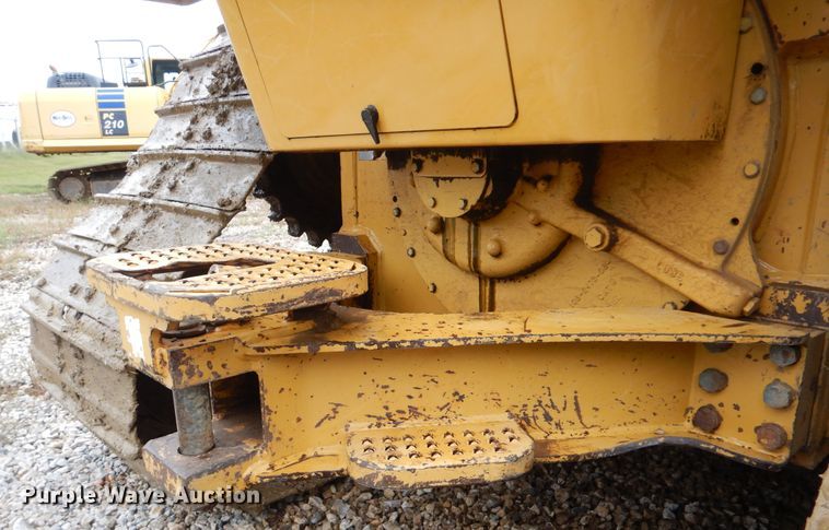 image for item DI0429 2004 Caterpillar D6N LGP  dozer