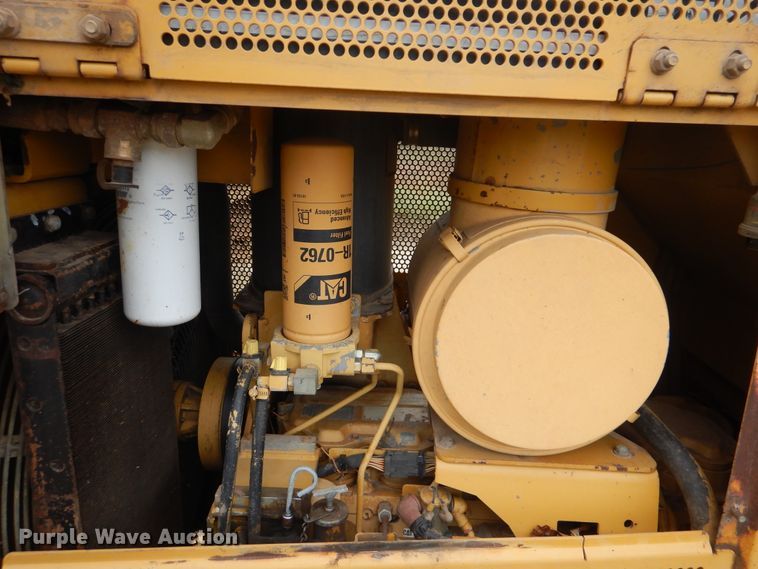 image for item DI0429 2004 Caterpillar D6N LGP  dozer