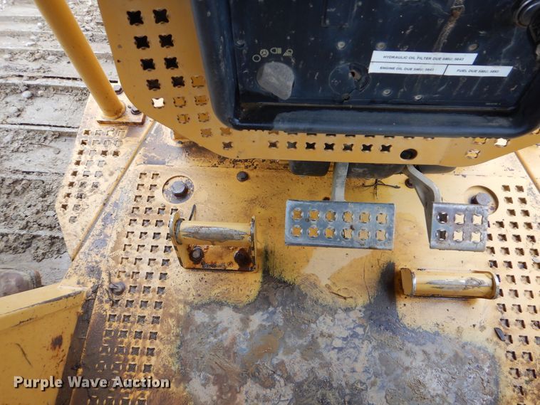 image for item DI0429 2004 Caterpillar D6N LGP  dozer