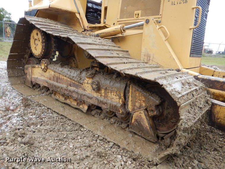 image for item DI0429 2004 Caterpillar D6N LGP  dozer