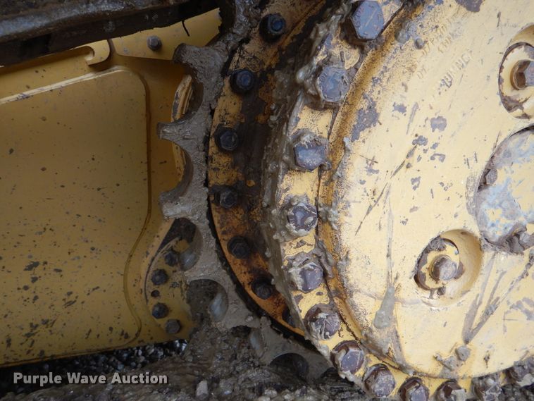 image for item DI0429 2004 Caterpillar D6N LGP  dozer