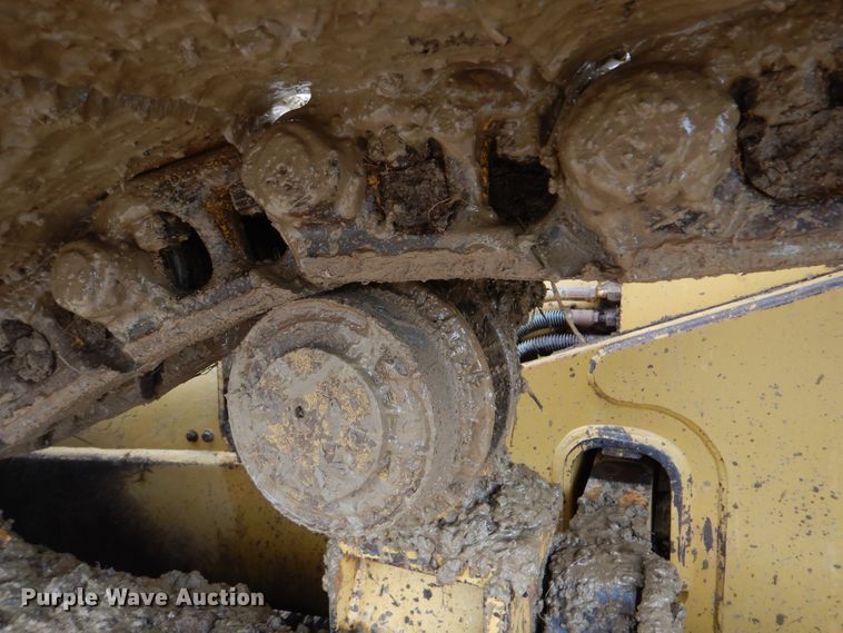 image for item DI0429 2004 Caterpillar D6N LGP  dozer