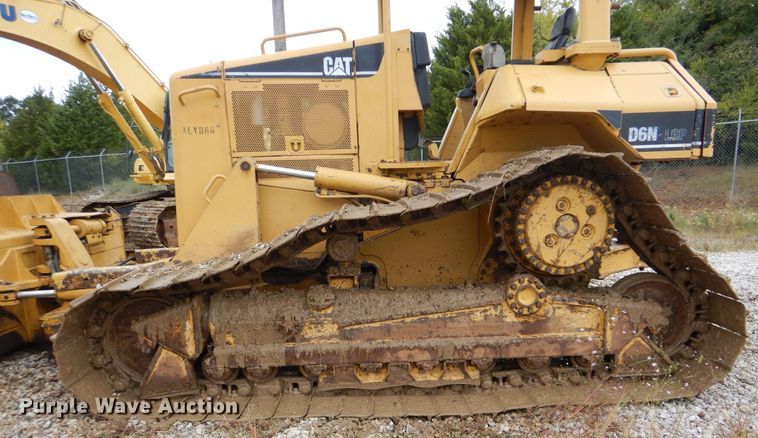 image for item DI0429 2004 Caterpillar D6N LGP  dozer