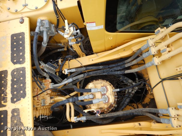 image for item DI0430 2014 Komatsu PC360LC-10  excavator