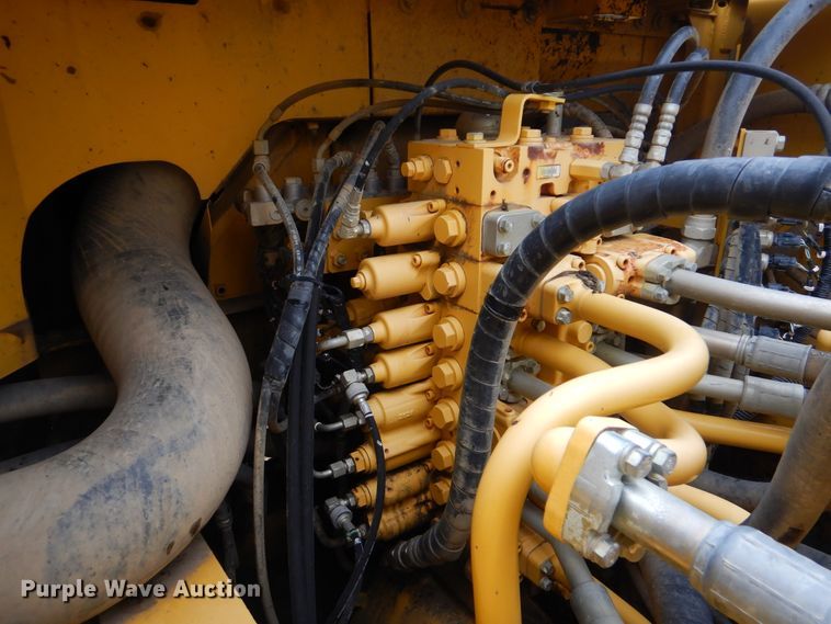 image for item DI0430 2014 Komatsu PC360LC-10  excavator