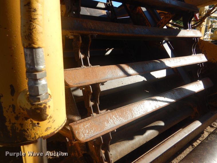 image for item DI0432 1981 John Deere 862  elevating scraper