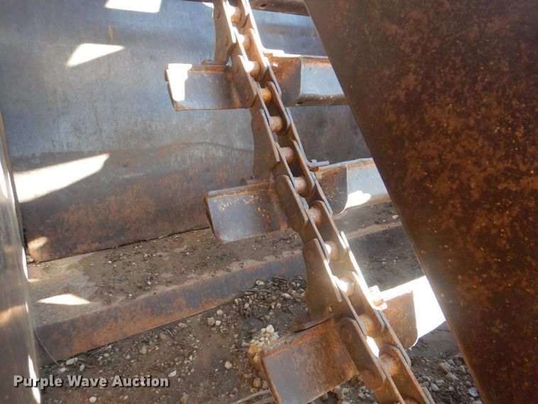 image for item DI0432 1981 John Deere 862  elevating scraper