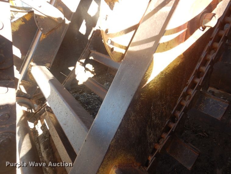 image for item DI0432 1981 John Deere 862  elevating scraper