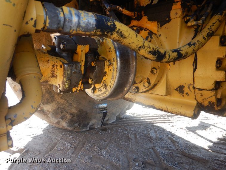 image for item DI0432 1981 John Deere 862  elevating scraper