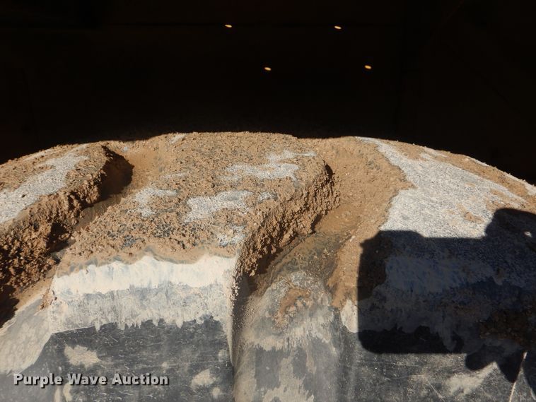 image for item DI0432 1981 John Deere 862  elevating scraper