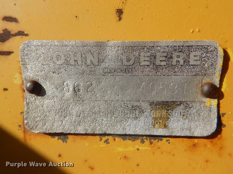 image for item DI0432 1981 John Deere 862  elevating scraper