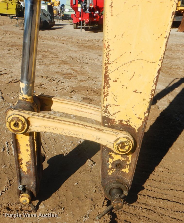 image for item DI0433 2011 Komatsu PC138USLC-8  excavator