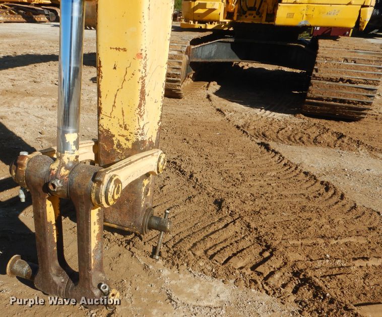 image for item DI0433 2011 Komatsu PC138USLC-8  excavator