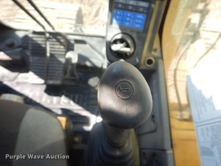 image for item DI0433 2011 Komatsu PC138USLC-8  excavator