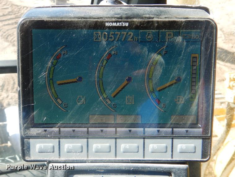 image for item DI0433 2011 Komatsu PC138USLC-8  excavator