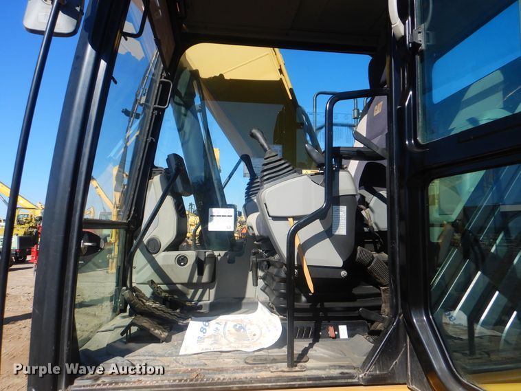 image for item DI0434 2013 Caterpillar 320EL  long reach excavator