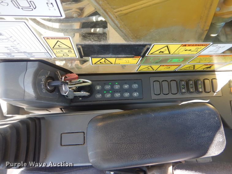 image for item DI0434 2013 Caterpillar 320EL  long reach excavator