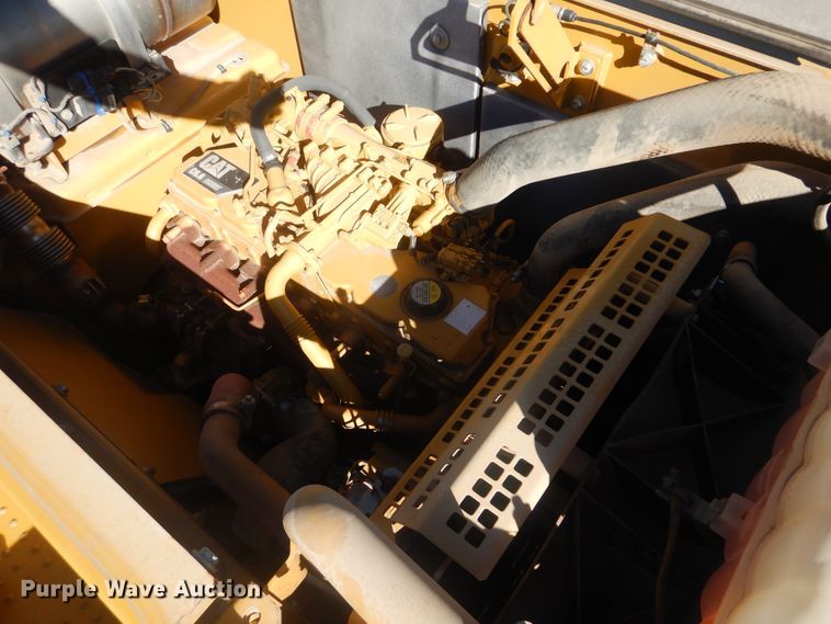 image for item DI0434 2013 Caterpillar 320EL  long reach excavator