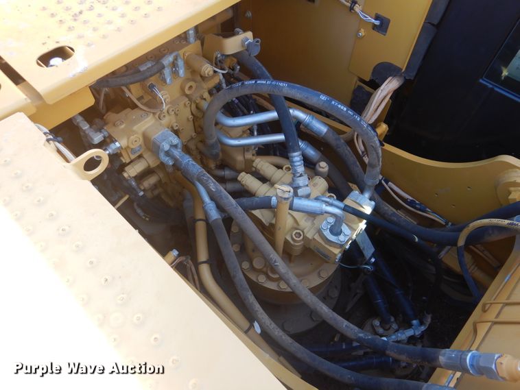 image for item DI0434 2013 Caterpillar 320EL  long reach excavator