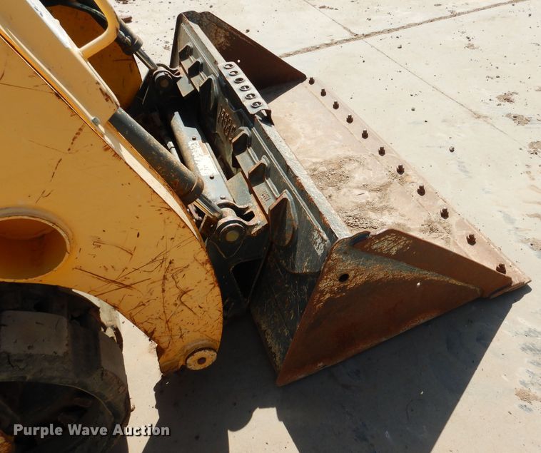 image for item DI3499 2012 Gehl RT175  tracked skid steer loader