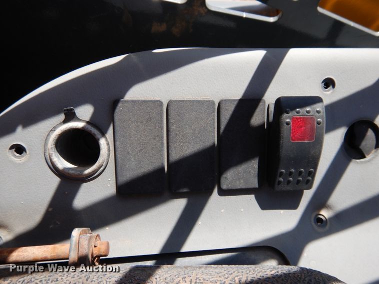 image for item DI3499 2012 Gehl RT175  tracked skid steer loader