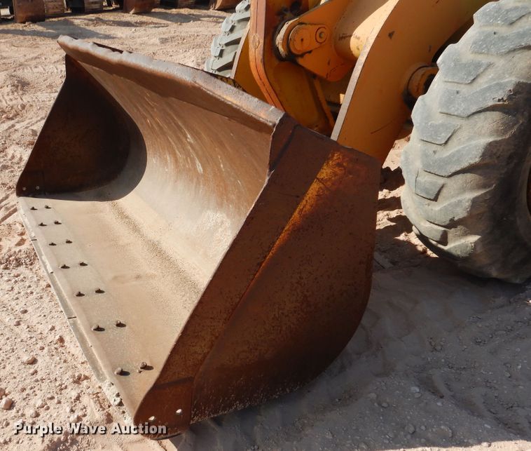 image for item DI3500 1991 Case 621 ZF  wheel loader