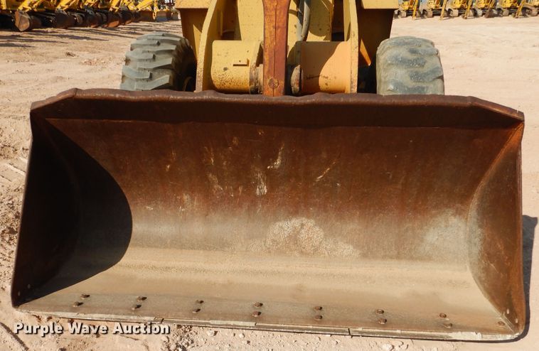 image for item DI3500 1991 Case 621 ZF  wheel loader