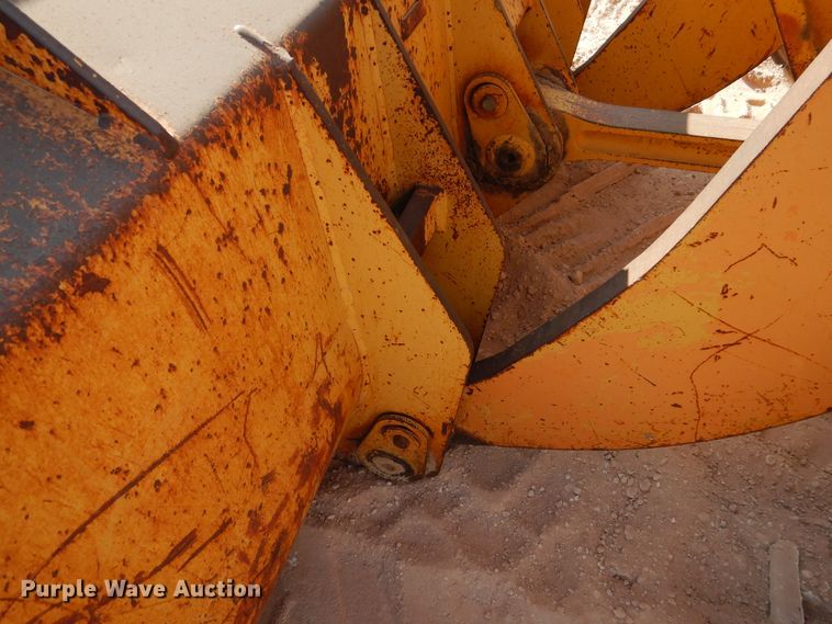 image for item DI3500 1991 Case 621 ZF  wheel loader