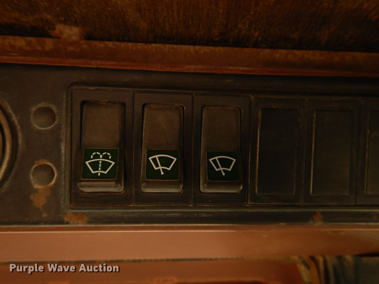 image for item DI3500 1991 Case 621 ZF  wheel loader