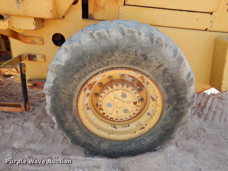 image for item DI3500 1991 Case 621 ZF  wheel loader