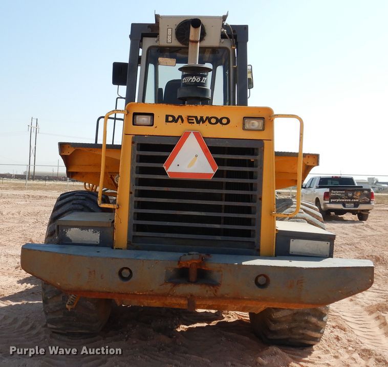 image for item DI3502 2000 Daewoo Mega 300 III  wheel loader