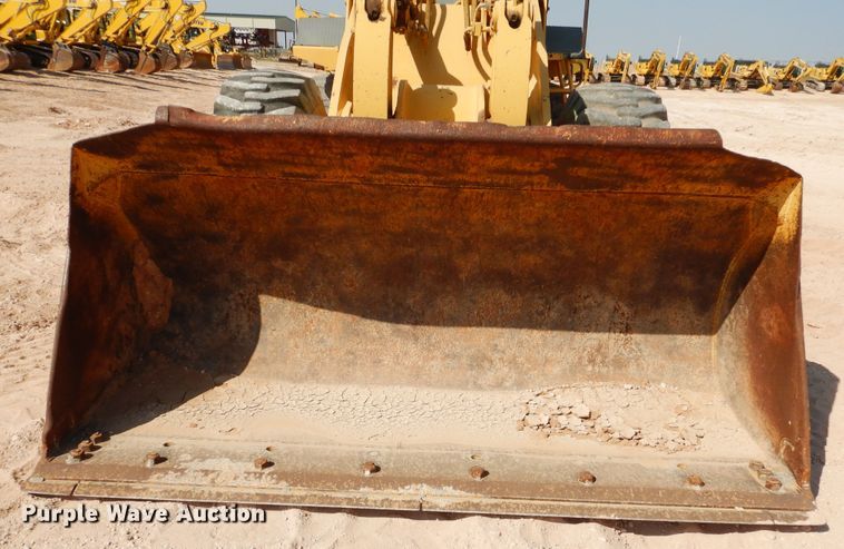 image for item DI3502 2000 Daewoo Mega 300 III  wheel loader