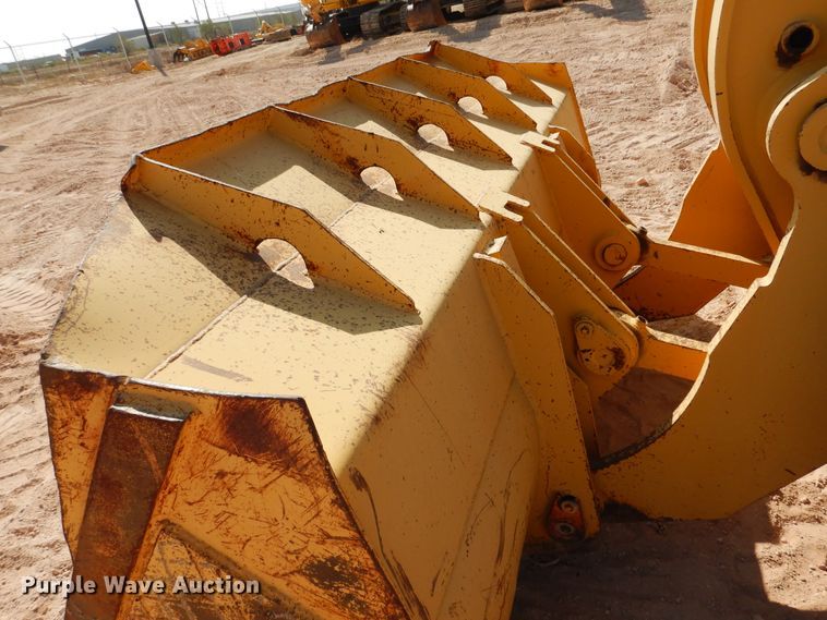 image for item DI3502 2000 Daewoo Mega 300 III  wheel loader